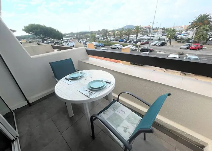 2 Couchages Cap D'agde Naturisme Cn040-722 *